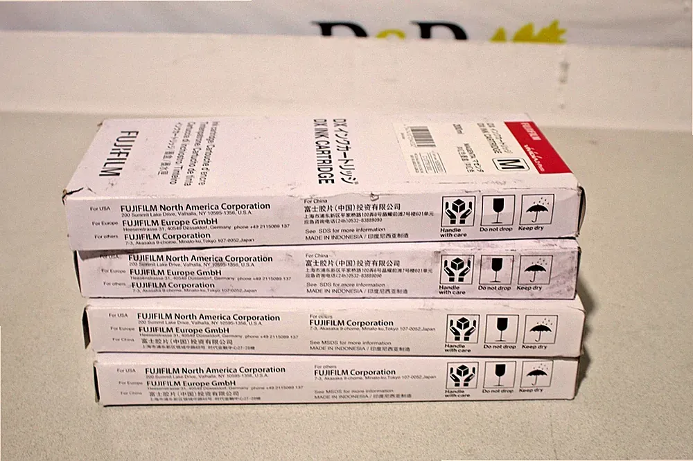 EXPIRED Fujifilm DX Ink - 200ml 4 colors included damaged boxes